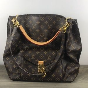 💎✨ CELEBRITY ✨💎Louis Vuitton metis hobo bag